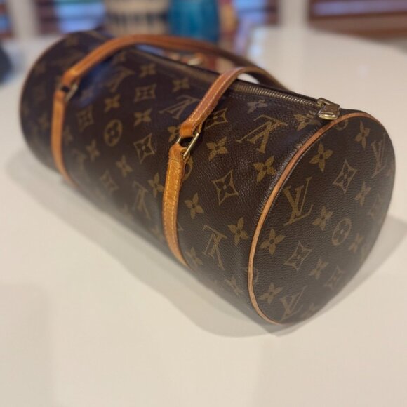 Authentic Louis Vuitton Monogram Papillon 30 Handbag- Model M51365 pre-owned - Picture 1 of 6